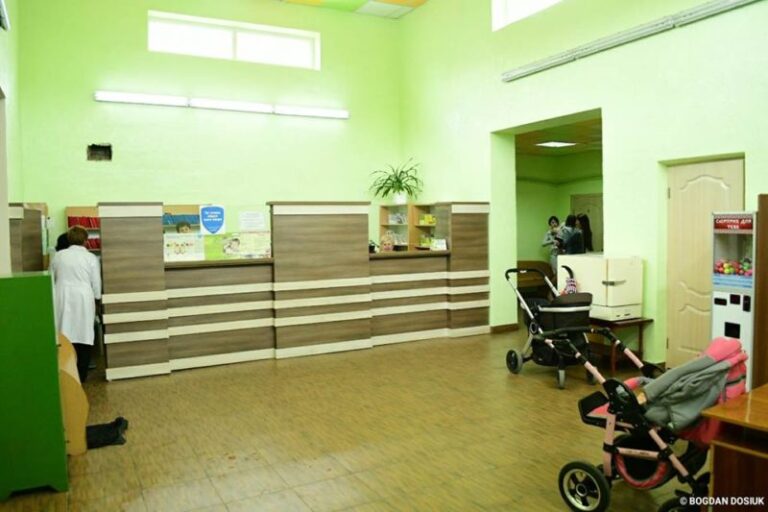 У дитячій поліклініці на Молодіжній відремонтували педіатричне відділення (ФОТО)