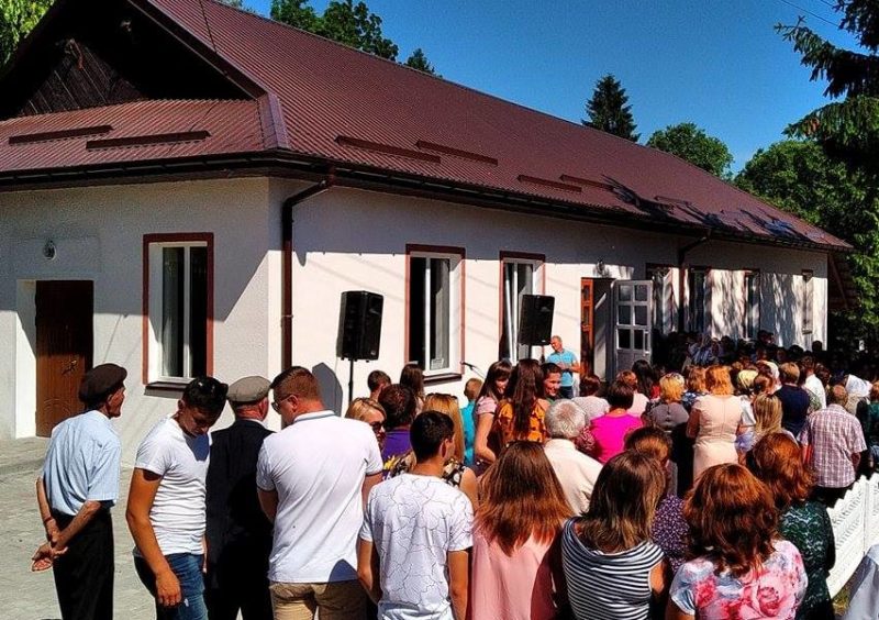 Оновлений клуб відкрили на Франківщині