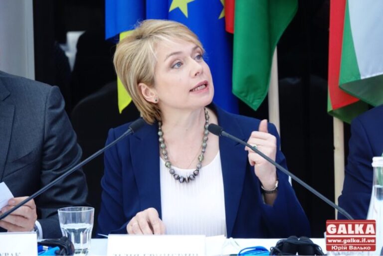 Міністр освіти пояснила, за яким мовним принципом нацменшини вчитимуться у школах (ФОТО)