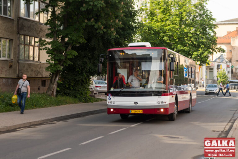 Доведеться почекати. Місто не встигає оплатити 12 нових автобусів (ВІДЕО)