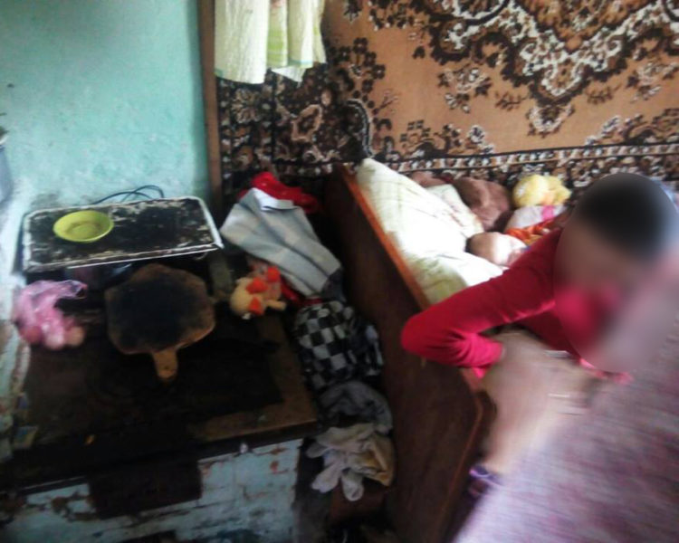 На Прикарпатті врятували дітей, які майже добу були голодними  (ФОТО)