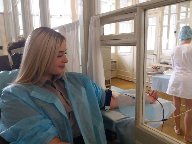Прикарпатські поліціянти долучилися до акції «Здай кров – врятуй життя!» (ФОТО)