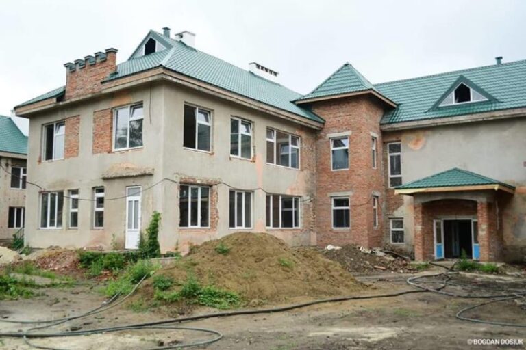 На Хоткевича відновлюють дитсадок на 200 місць (ФОТО)