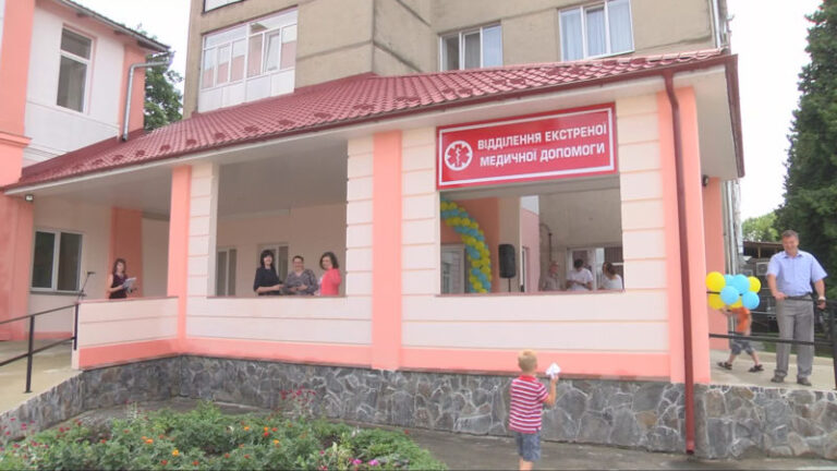 У Коломийській лікарні урочисто відкрили нове відділення (ВІДЕО)