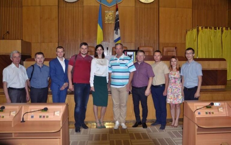 До Франківська приїхали донецькі посадовці (ФОТО)