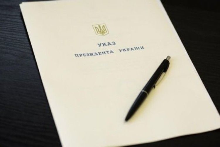 Двох прикарпатців до Дня медичного працівника відзначили державними нагородами