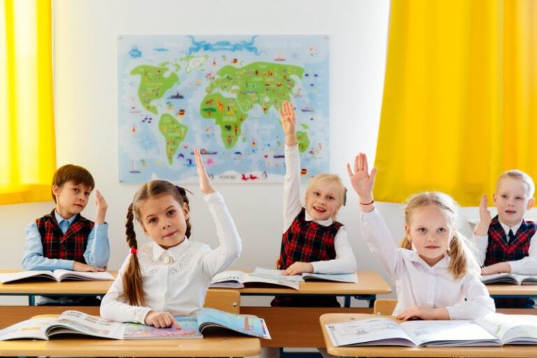 До уваги франківських батьків: шість порад, як підготувати дитину до школи
