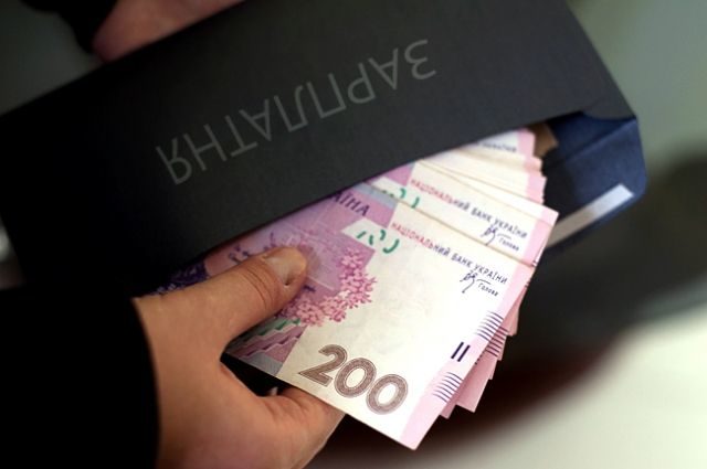 Середня зарплата дорожників з Буковелю у 2018 році склала біля шести тисяч гривень