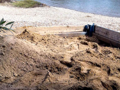 На Прикарпатті спіймали чоловіків, які нелегально видобували пісок і гравій (ФОТО)