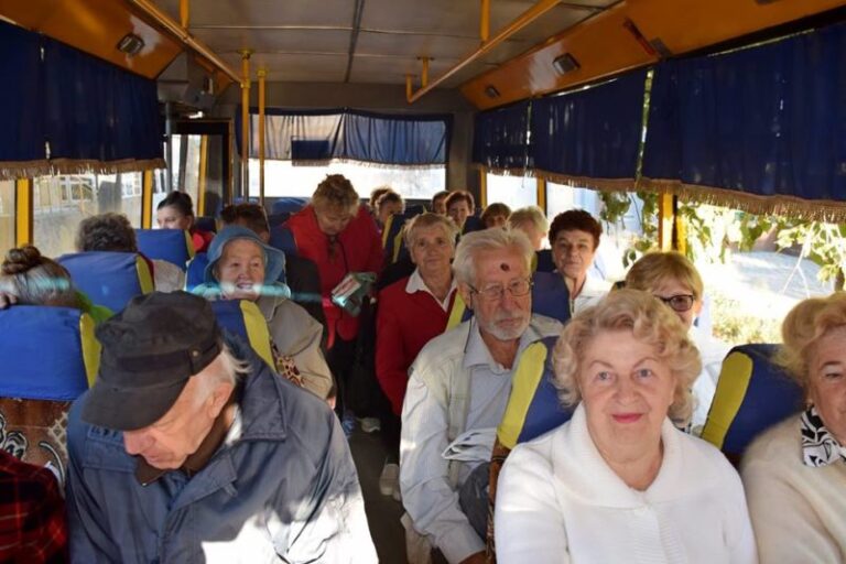 Франківських парафіян безкоштовно возитимуть до святих місць – з бюджету оплатять 16 поїздок