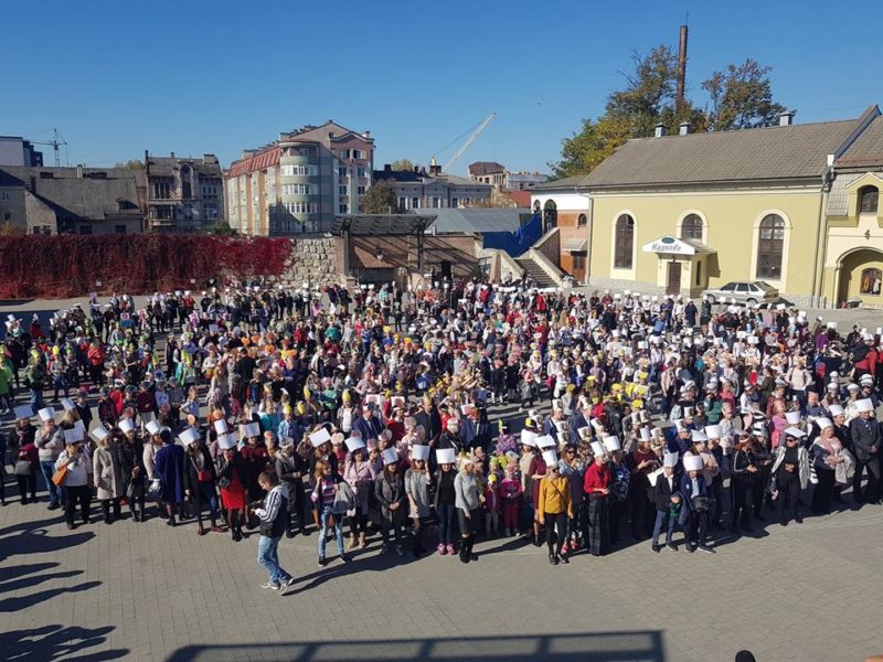 У Франківську встановили новий незвичний рекорд України у “наголівниках” (ФОТО)
