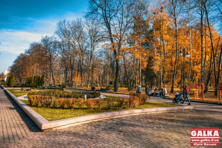 У парку Шевченка хулігани прострілюють вуличні світильники 
