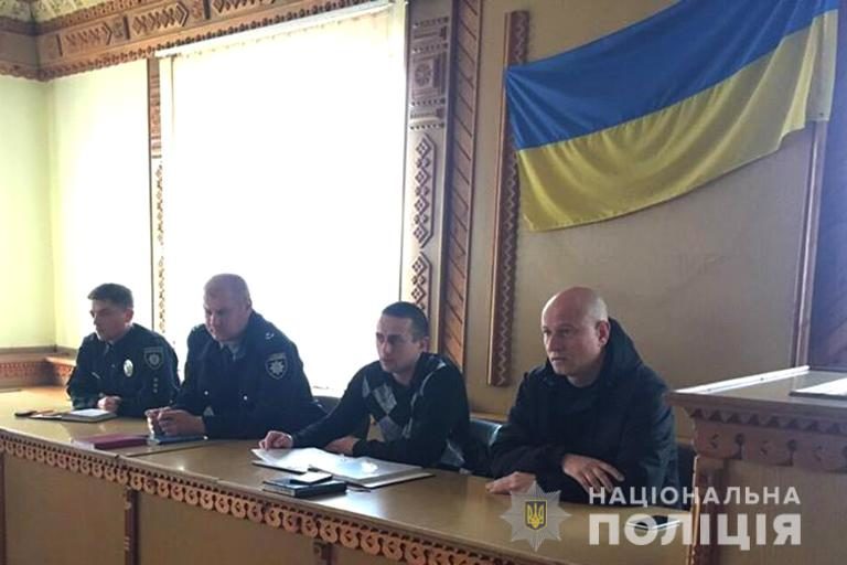 Франківських поліцейських вчили запобігати та протидіяти домашньому насильству по-новому (ФОТО)