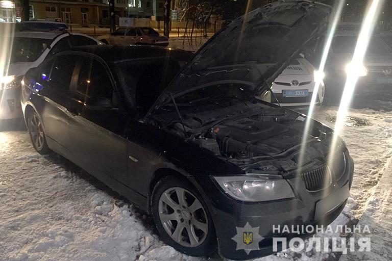 У Франківську затримали групу злочинців, котрі викрадали елітні машини (ФОТО)