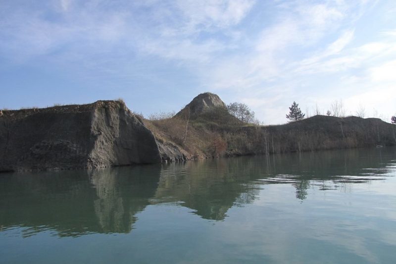 На Прикарпатті екологічно небезпечний об’єкт перетворили на туристичну принаду (ФОТО, ВІДЕО)