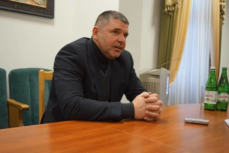 “Це повний хаос і пряма шкода державі”, – начальник франківської ДФС про блокування митниці