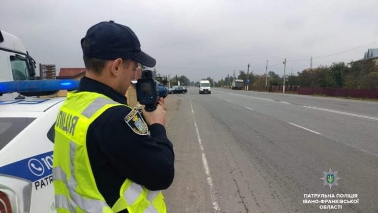 Понад 300 прикарпатців вже оштрафували за перевищення швидкості