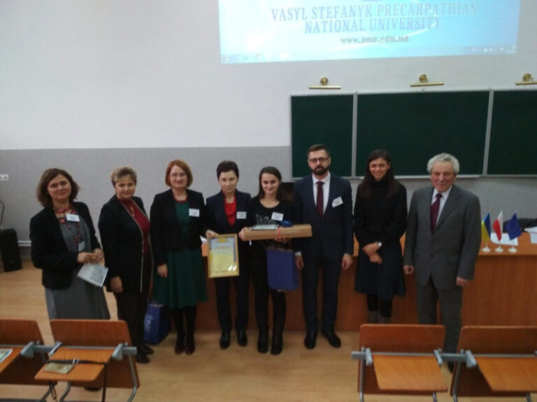 Франківська студентка перемогла на Всеукраїнському конкурсі з орфографії польської мови (ФОТО)