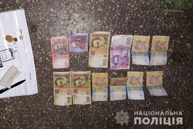 У Калуші “на гарячому” затримали наркоторговця (ФОТО)