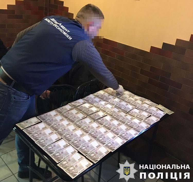 В Івано-Франківську на хабарі затримали керівника підприємства (ФОТО)