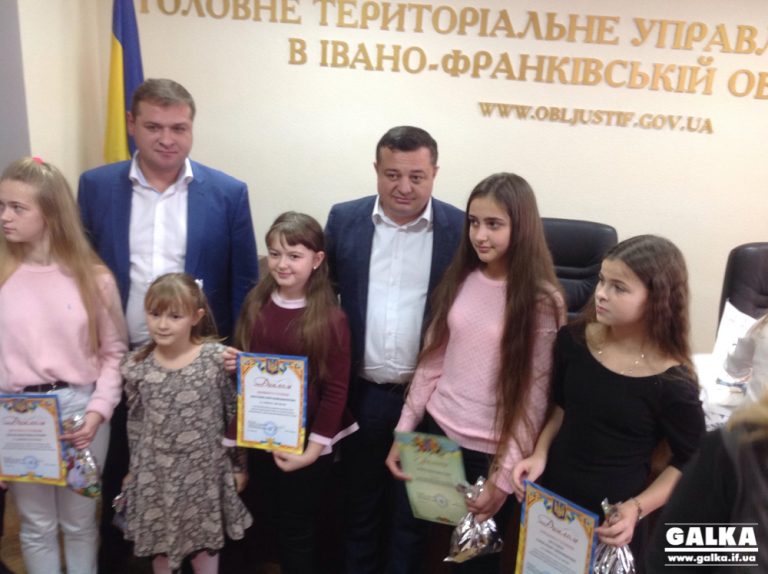 У Франківську нагородили переможців конкурсу «Портрет виконавця очима сучасної молоді» (ФОТО)