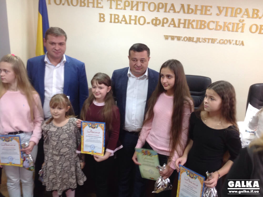 У Франківську нагородили переможців конкурсу «Портрет виконавця очима сучасної молоді» (ФОТО)