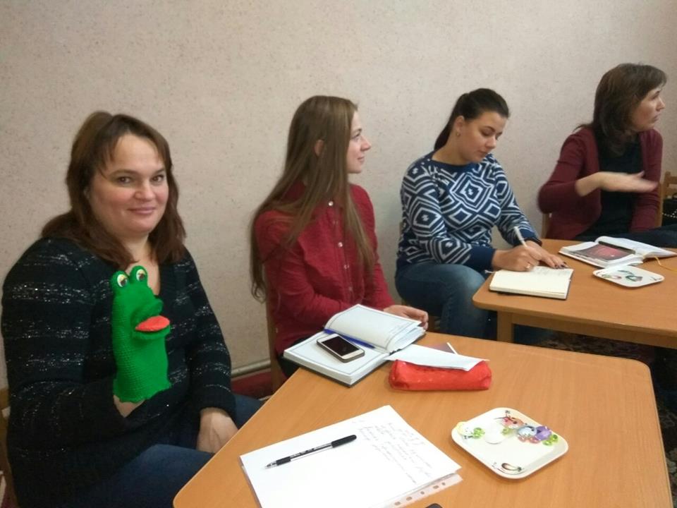 У Франківську вчителів-логопедів навчали використовувати логозарядки та мовні розминки (ФОТО)