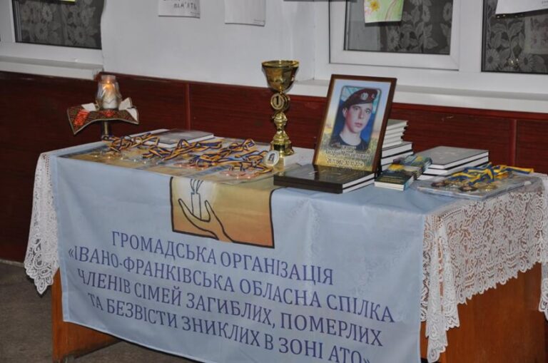 Прикарпатці шаховим турніром вшанували пам’ять загиблого героя АТО (ФОТО)