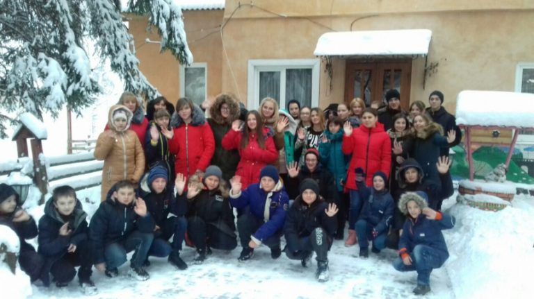 Діти атовців з Херсонщини приїхали відпочивати на Прикарпаття