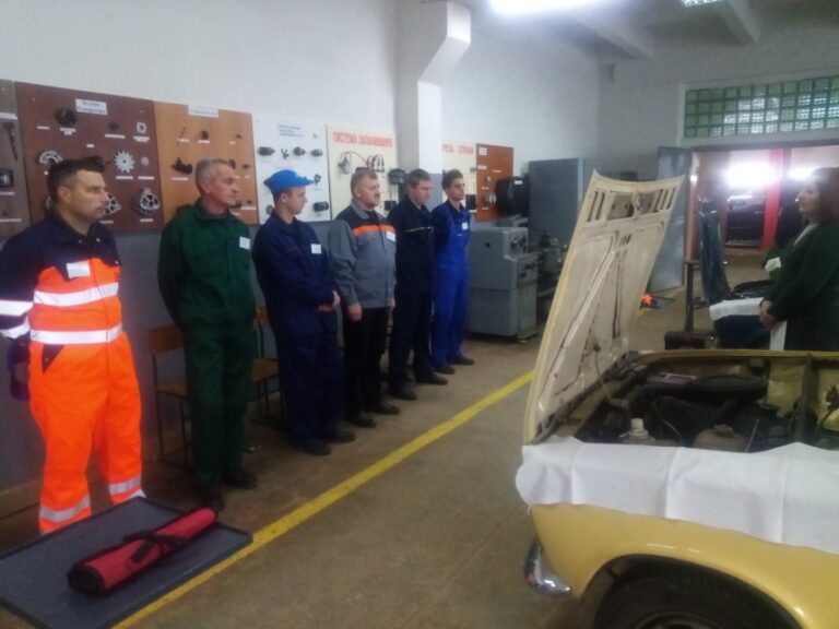 На Прикарпатті визначили найкращого автослюсара серед майстрів ПТУ (ФОТО)