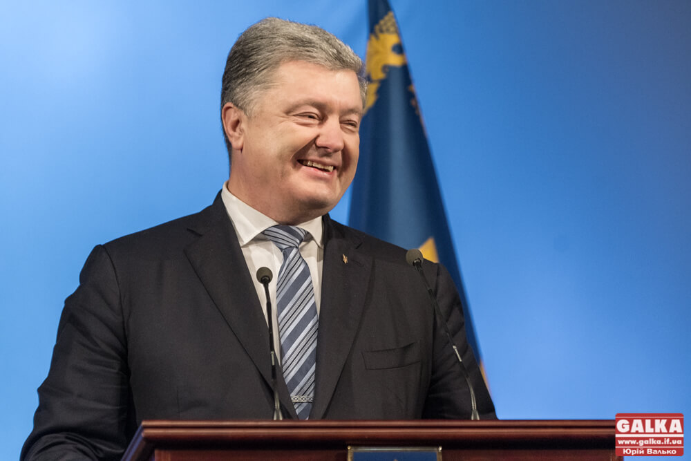 Концерт і представлення команди. На Прикарпаття їде Петро Порошенко (ВІДЕО)
