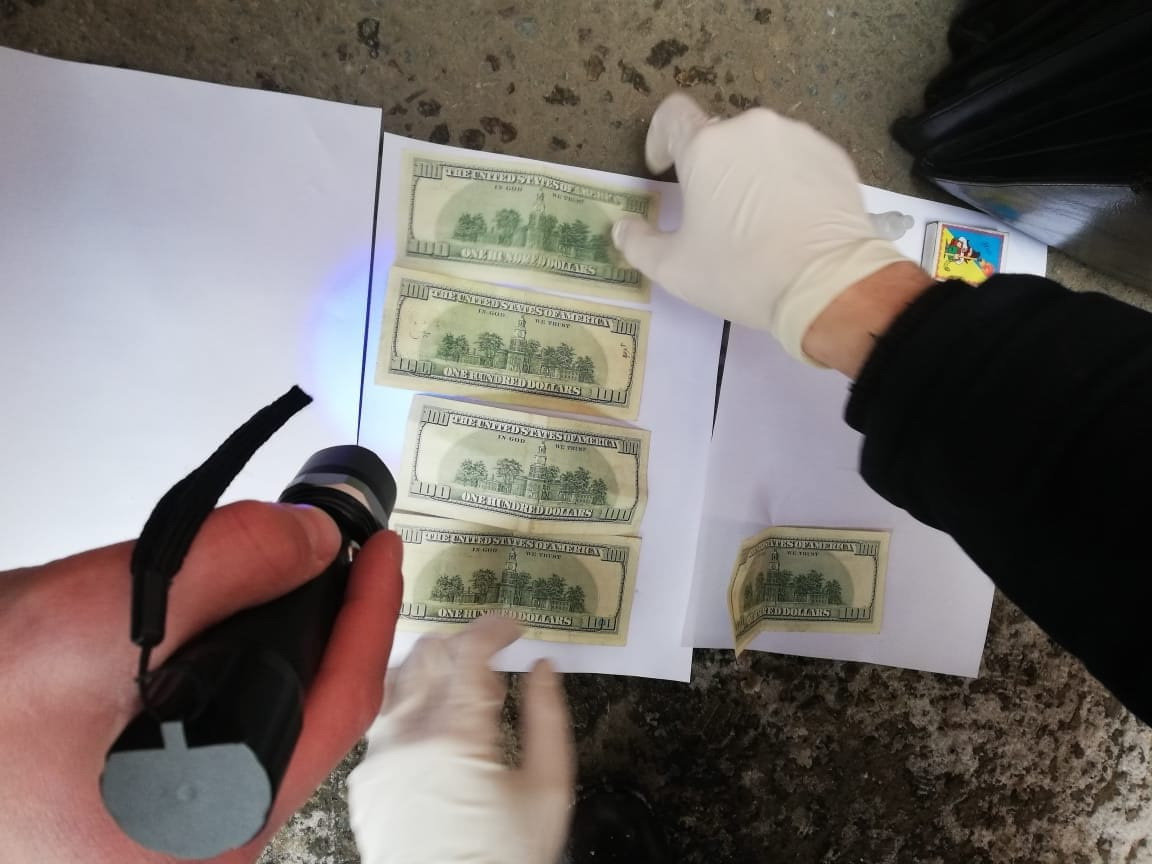 У Франківську викрили лікаря-хабарника, який вимагав 500 доларів за оформлення інвалідності (ФОТО)