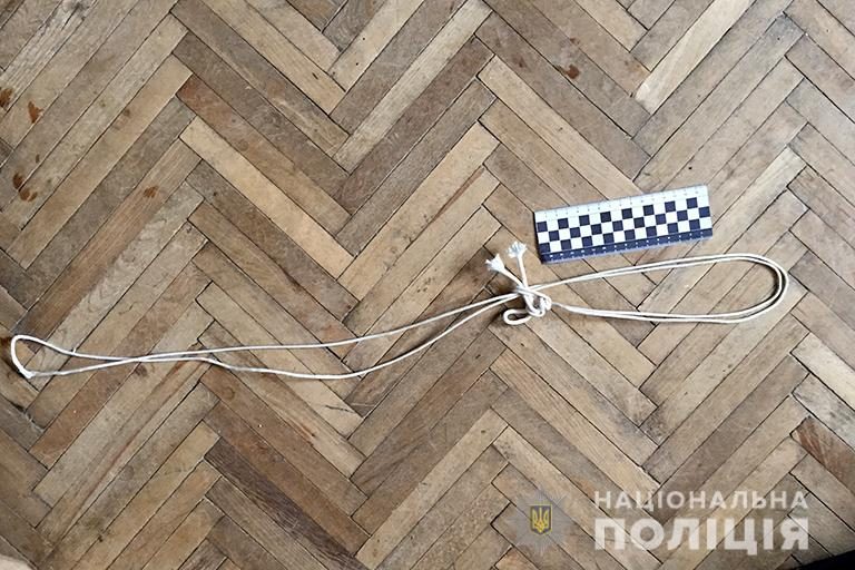 У Франківську син задушив літню матір і наклав на себе руки (ФОТО)