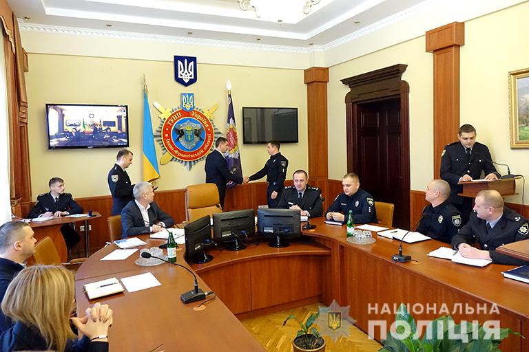 У Франківську нагородили поліціянтів та активіста телеграм-чату “112” (ФОТО)