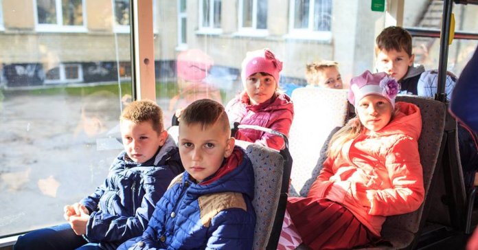 Франківські школярі матимуть індивідуальні електронні квитки