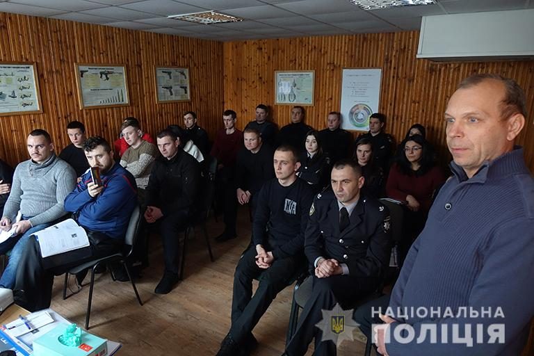Канадські поліціянти проводять тренінги для колег з Прикарпаття (ФОТО)