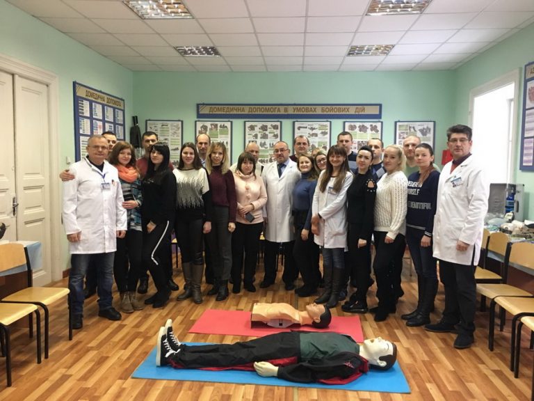 Прикарпатських поліціянтів навчали надавати домедичну допомогу (ФОТО)