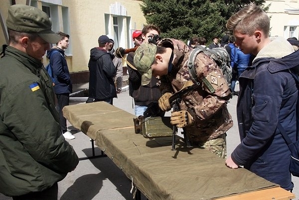 Нацгвардійці розповідатимуть франківським школярам про тонкощі військової стратегії 