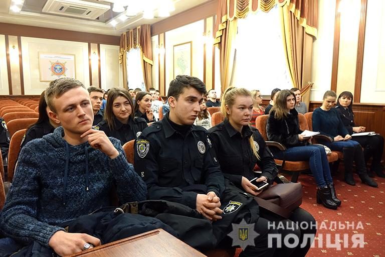 Студенти-юристи та курсанти практикуватимуться в підрозділах прикарпатської поліції (ФОТО)