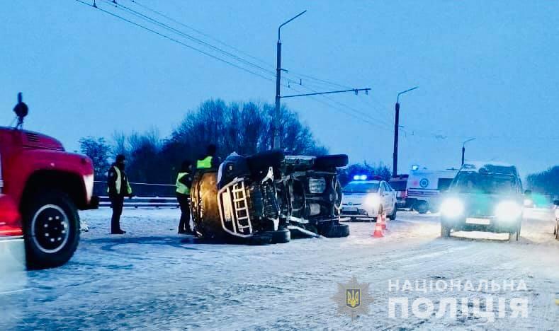 У Різдво на Прикарпатті трапилось 15 ДТП, в яких загинуло троє людей (ФОТО)