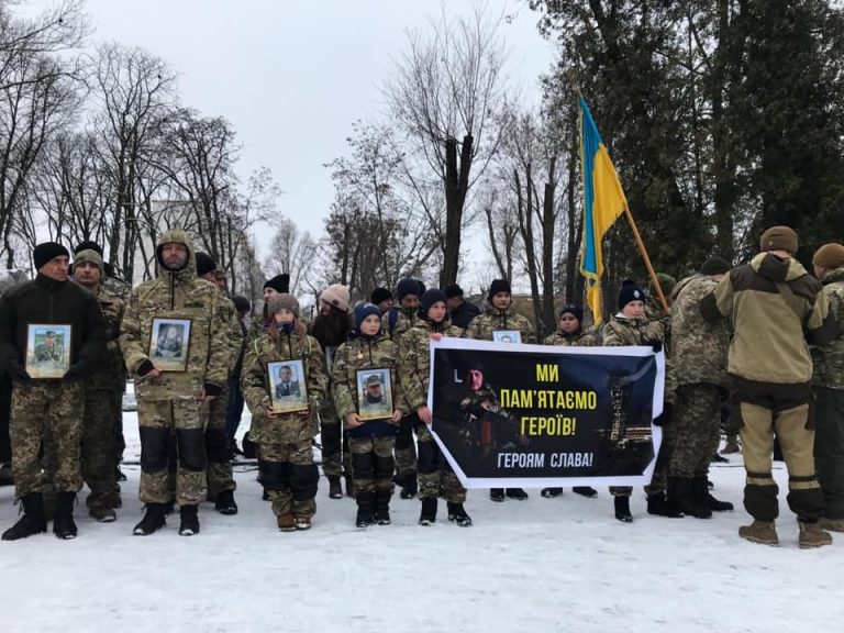 В Івано-Франківську вшанували захисників Донецького аеропорту (ФОТО)