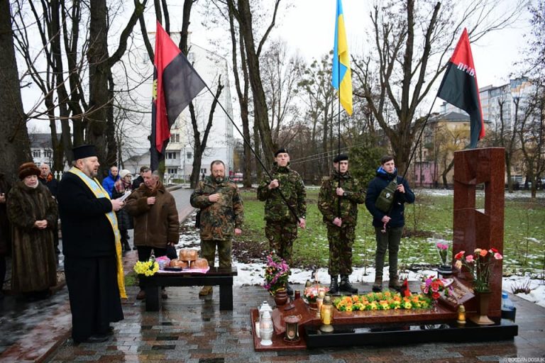 У Франківську вшанували пам’ять загиблого бійця АТО (ФОТО)