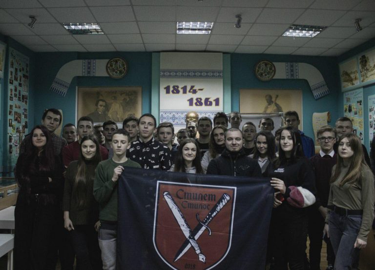 В Івано-Франківську відбувся вечір юнацької творчості (ФОТО)