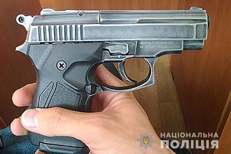 У Надвірній чоловік побив і обікрав 89-річного пенсіонера (ФОТО)