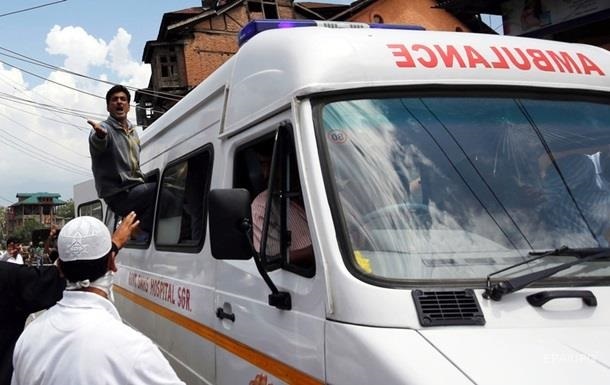В Індії майже два десятки людей померли від отруєння спиртним
