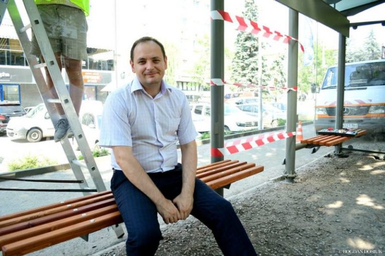 Цьогоріч у Франківську планують облаштувати ще 20 зупинок