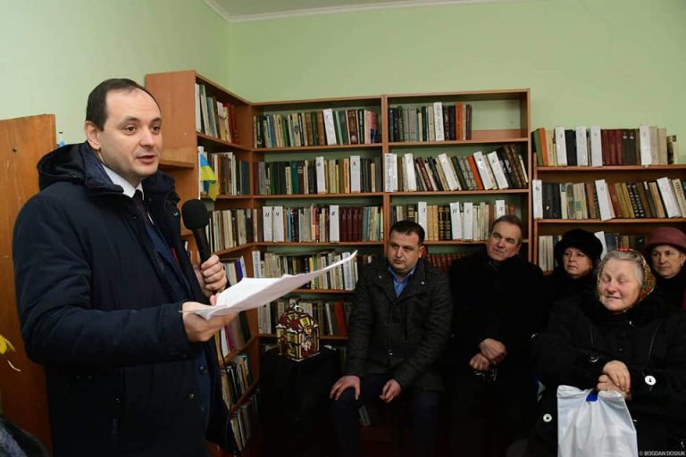 Марцінків з’їздив на Службу Божу у Добровляни – агітував за об’єднання з містом (ФОТО)