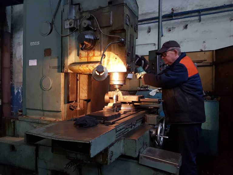 Марцінків розповів про досягнення ЛРЗ за минулий рік і кличе на роботу на підприємство