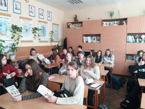 Франківських школярів вчили, як боротись з дитячим цькуванням