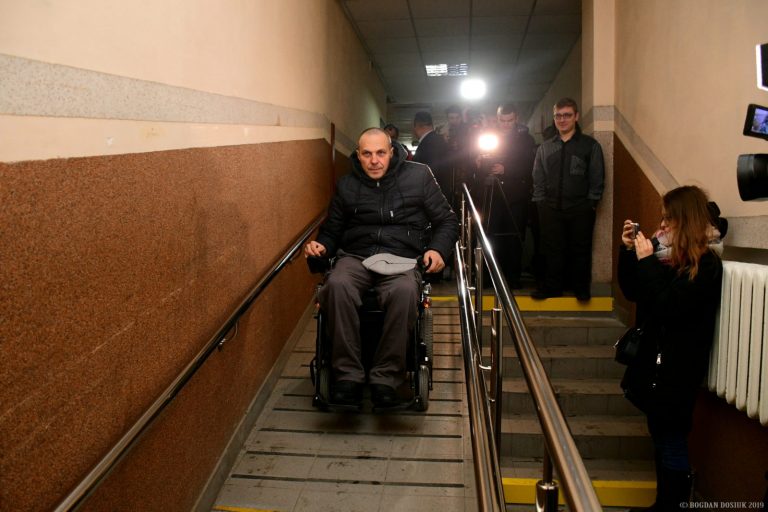 Міська лікарня стала доступнішою для “особливих” франківців (ФОТО)